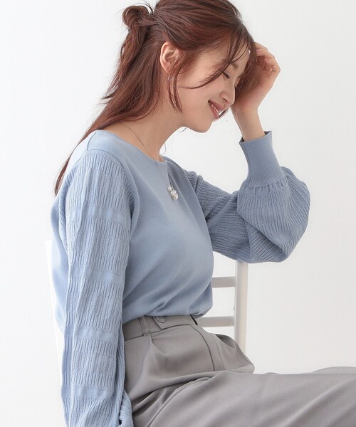 DRESKIP（ドレスキップ）の「【S-LL】大人の上品コーデに お袖編み地切替 デザインニット（ニット/セーター・レディース・オフホワイト/ブラック/ライトベージュ/ブルー・01/02/03/04）」の4枚目の写真