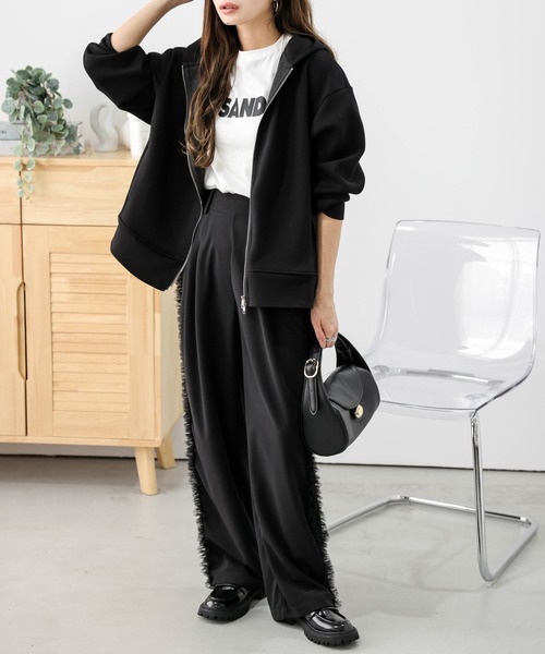 美品　TO BE CHIC ビジューパーカー　46 大きいサイズ　ダブルジップ 美品 TO BE CHIC ビジューパーカー 46 大きいサイズ ダブル