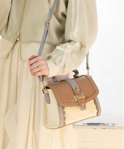 axes femme（アクシーズファム）の「配色フラップミニバッグ（ショルダーバッグ・レディース・ワイン/ベージュ/ブラウン・FREE）」の4枚目の写真