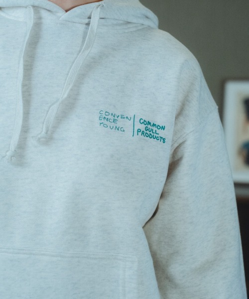 common gull products.（コモンガルプロダクツ）の「CONVENIENCEYOUNG×common gull products. people and animals hoodie（パーカー・レディース・オートミール/スミクロ/ピンク系・SMALL/MEDIUM/LARGE）」の20枚目の写真