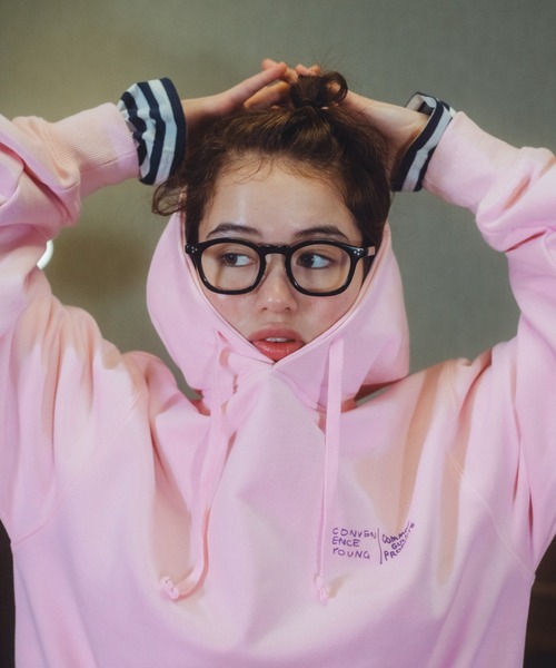 common gull products.（コモンガルプロダクツ）の「CONVENIENCEYOUNG×common gull products. people and animals hoodie（パーカー・レディース・オートミール/スミクロ/ピンク系・SMALL/MEDIUM/LARGE）」の15枚目の写真