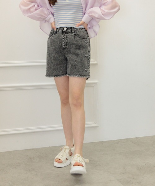 d.i.a.♡新品 デニムショートパンツ セール】サイドカッティングデニムショートパンツ（デニムパンツ