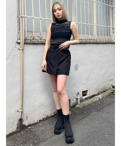 MURUA（ムルーア）の「【セットアップ対応】サイドベルトラップライクミニスカート（スカート・レディース・ブルー/ブラック/ダークグレー/ベージュ・1/2）」の7枚目の写真