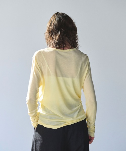 N.O.R.C(ノーク)の「TENCEL WOOL ヘンリーネックトップス(ニット/セーター・レディース・イエロー/グレー/ブラック/サックスブルー・フリー)」の9枚目の写真