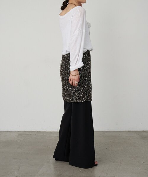 SHENERY(シーナリー)の「シアービッグロンTee(Tシャツ/カットソー・レディース・オフホワイト/ブラック/ライム・FREE)」の18枚目の写真