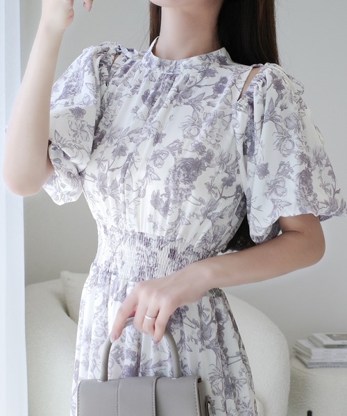 mily bilet（ミウィビレット）の「【mily bilet】爽やかで優雅な大人フェミニン。肩開きリボン２WAY花柄バルーン袖ワンピース（ロング丈）（ワンピース・レディース・グレー/アイボリー・LARGE/MEDIUM/SMALL/X-LARGE）」の13枚目の写真