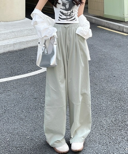 gossip!ロサンゼルス(ゴシップロサンゼルス)の「Y2K無地ライトドライカジュアルパンツ(カーゴパンツ・レディース・ブラウン/ホワイト/ブラック/レッド/グレー・FREE)」の3枚目の写真