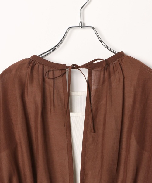 LEPSIM（レプシィム）の「着回し5分袖ブラウス《2点セット》　243208（シャツ/ブラウス・レディース・ブラック/オフホワイト/ブラウン/オレンジ/ライトブルー/ベージュ系その他/ラベンダー・FREE）」の9枚目の写真