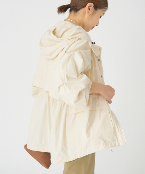 IENA（イエナ）の「Product Twelve/プロダクト トゥエルブ Rain Jacket ジャケット 25SS-PBL01（マウンテンパーカー・レディース・ブラック/ホワイト・FREE）」の6枚目の写真