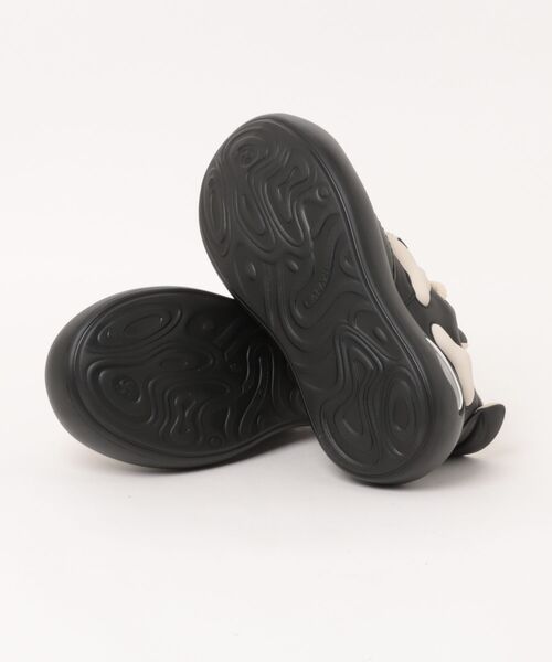 SPINNS（スピンズ）の「厚底ダッドスニーカー/モノトーン（スニーカー・メンズ・ブラック・26.5）」の3枚目の写真