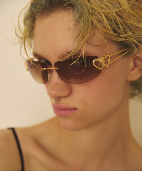Carmelo(カーメロ)の「Coeur sunglasses(サングラス・レディース・シルバー/ゴールド/ブラック・FREE)」の3枚目の写真