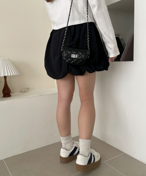 WEGO(ウィゴー)の「WEGO/ナイロンバルーンミニスカート(スカート・レディース・ブラック/オフホワイト・FREE)」の9枚目の写真