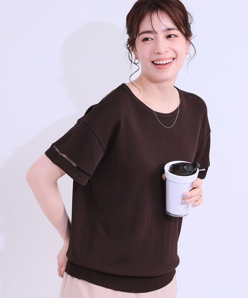 DRESKIP（ドレスキップ）の「【S-LL/洗える/UV】お袖シアーでヘルシーに フレアスリーブサマーニット（ニット/セーター・レディース・ネイビー/ダークブラウン/ピンク系/オフホワイト/ブラック/ブルーグリーン・01/02/03/04）」の3枚目の写真