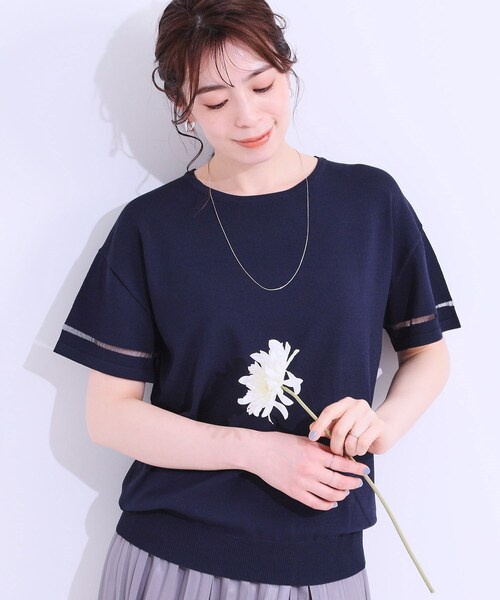 DRESKIP（ドレスキップ）の「【S-LL/洗える/UV】お袖シアーでヘルシーに フレアスリーブサマーニット（ニット/セーター・レディース・ネイビー/ダークブラウン/ピンク系/オフホワイト/ブラック/ブルーグリーン・01/02/03/04）」の4枚目の写真