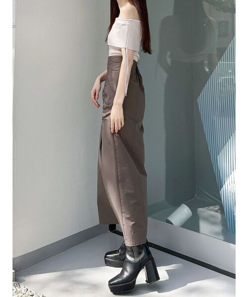 MERCURYDUO（マーキュリーデュオ）の「フロントスリットカーゴスカート（スカート・レディース・アイボリー/ブラック/ブラウン・SMALL/MEDIUM）」の6枚目の写真