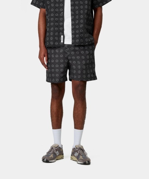 Carhartt WIP(カーハートダブリューアイピー)の「Carhartt WIP SLATER SWIM TRUNKS(カーハートワークインプログレス スレイター スイム トランクス)(その他パンツ・メンズ・カモフラージュ/ブラック/ネイビー系・SMALL/MEDIUM/LARGE/X-SMALL/X-LARGE)」の5枚目の写真
