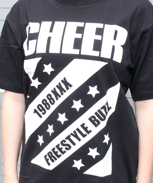 CHEER(チアー)の「ダイアゴナルスタープリントバックロゴBIGTEE(Tシャツ/カットソー・レディース・ホワイト/ブラック・M/S/L)」の6枚目の写真