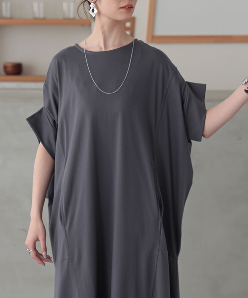 n'OrLABEL(ノアールレーベル)の「【接触冷感】変形ドルマンカットワンピース(ワンピース・レディース・ブルー/チャコール/イエロー/ブラック・FREE)」の20枚目の写真