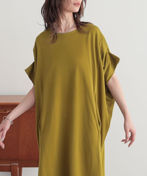 n'OrLABEL(ノアールレーベル)の「【接触冷感】変形ドルマンカットワンピース(ワンピース・レディース・ブルー/チャコール/イエロー/ブラック・FREE)」の5枚目の写真