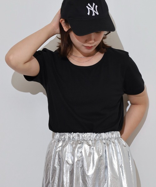 TRUSS（トラス）の「TRUSS ｿﾌﾄｽﾘﾑTｼｬﾂ（Tシャツ/カットソー・レディース・ブラック/ヘザーグレー/ナチュラル/ホワイト/ピンク系/ネイビー/チャコール・S/L/M/XS/XL）」の2枚目の写真