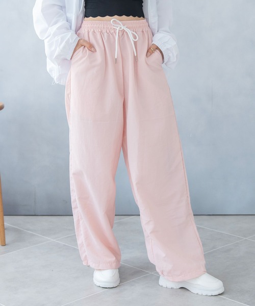 Asterellivi（アステレリビ）の「ウエストゴム ワイドパンツ（その他パンツ・レディース・ピンク/ホワイト/チャコールグレー/ブラック・M/L）」の4枚目の写真