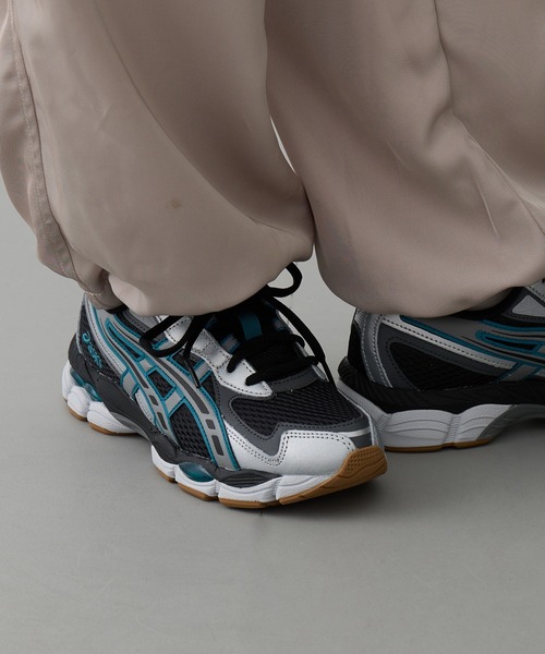 ASICS(アシックス)の「【ASICS】GEL-NYC 2055(スニーカー・メンズ・ブラック/グレー/クリーム・22.5cm/23cm/23.5cm/24cm/24.5cm/25/25.5/26cm/26.5/27cm/27.5/28cm)」の19枚目の写真