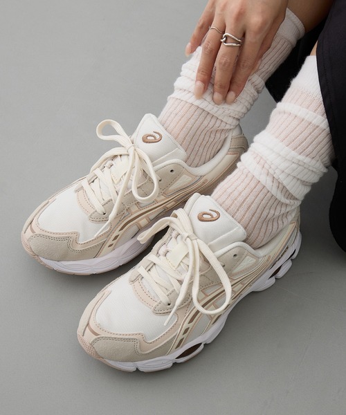 ASICS(アシックス)の「【ASICS】GEL-NYC 2055(スニーカー・メンズ・ブラック/グレー/クリーム・22.5cm/23cm/23.5cm/24cm/24.5cm/25/25.5/26cm/26.5/27cm/27.5/28cm)」の4枚目の写真