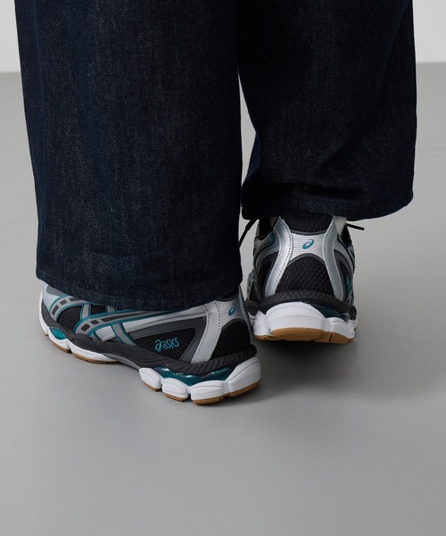 ASICS(アシックス)の「【ASICS】GEL-NYC 2055(スニーカー・メンズ・ブラック/グレー/クリーム・22.5cm/23cm/23.5cm/24cm/24.5cm/25/25.5/26cm/26.5/27cm/27.5/28cm)」の14枚目の写真