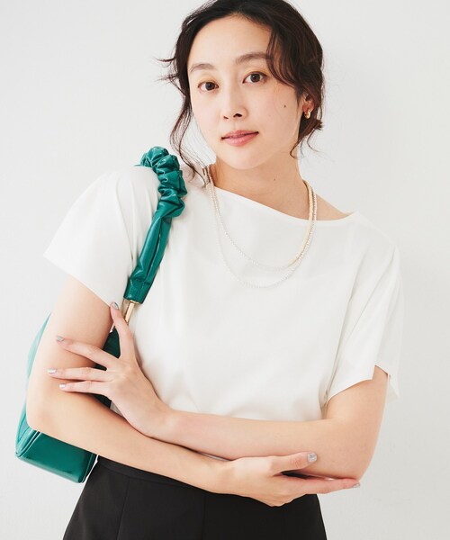 UNTITLED（アンタイトル）の「ラッフルスリーブプルオーバー（Tシャツ/カットソー・レディース・オフホワイト/チャコールグレー/ブルー/ブラック/ブラウン系その他・02）」の8枚目の写真