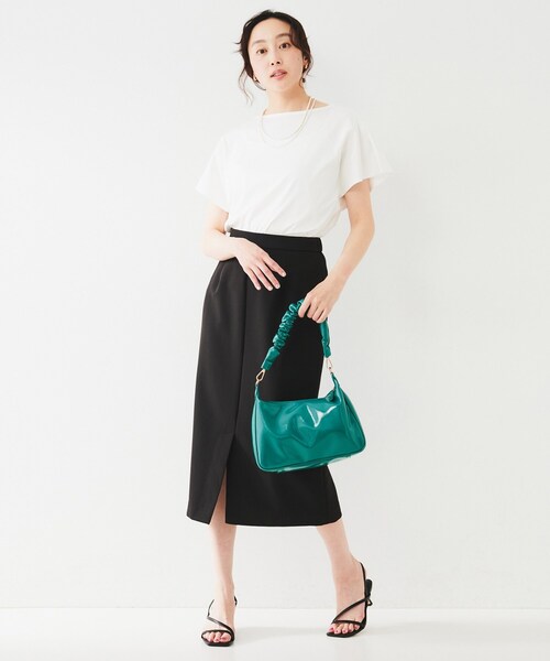 UNTITLED（アンタイトル）の「ラッフルスリーブプルオーバー（Tシャツ/カットソー・レディース・オフホワイト/チャコールグレー/ブルー/ブラック/ブラウン系その他・02）」の9枚目の写真