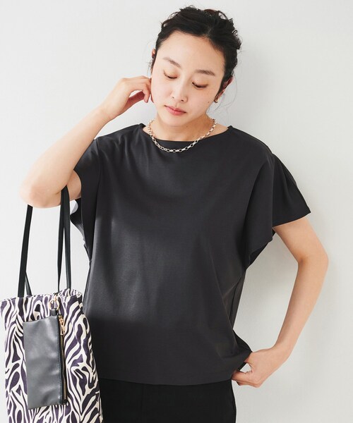 UNTITLED（アンタイトル）の「ラッフルスリーブプルオーバー（Tシャツ/カットソー・レディース・オフホワイト/チャコールグレー/ブルー/ブラック/ブラウン系その他・02）」の11枚目の写真