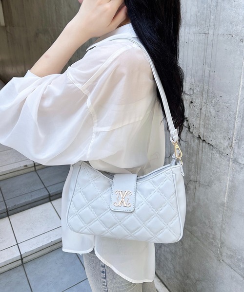 INGNI(イング)の「キルティング2Wayショルダーバッグ(ショルダーバッグ・レディース・グレー/オフホワイト/ブラック・ONE SIZE)」の3枚目の写真