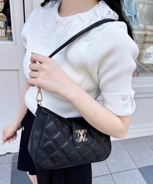 INGNI(イング)の「キルティング2Wayショルダーバッグ(ショルダーバッグ・レディース・グレー/オフホワイト/ブラック・ONE SIZE)」の5枚目の写真