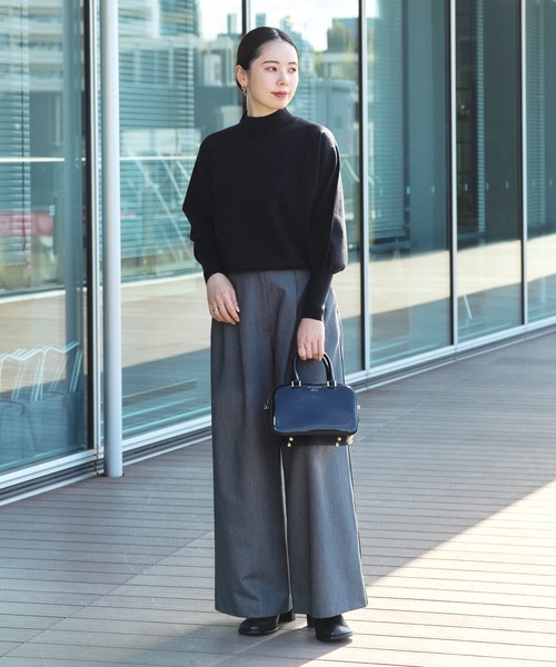 BEAMS HEART（ビームスハート）の「【2色展開】ふっくら袖 ハイネック ニット（ニット/セーター・レディース・サックスブルー/ブラック/グレー/オフホワイト・FREE）」の9枚目の写真