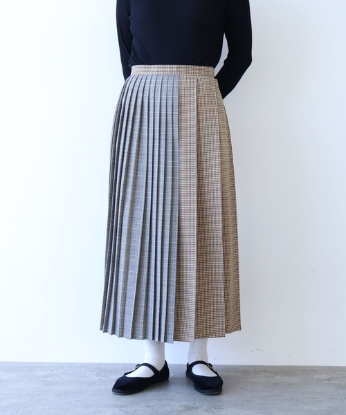 yuni（ユニ　）の「ウールポリエステルCheck switch pleated スカート（スカート・レディース・ベージュ/グレー・FREE）」の2枚目の写真