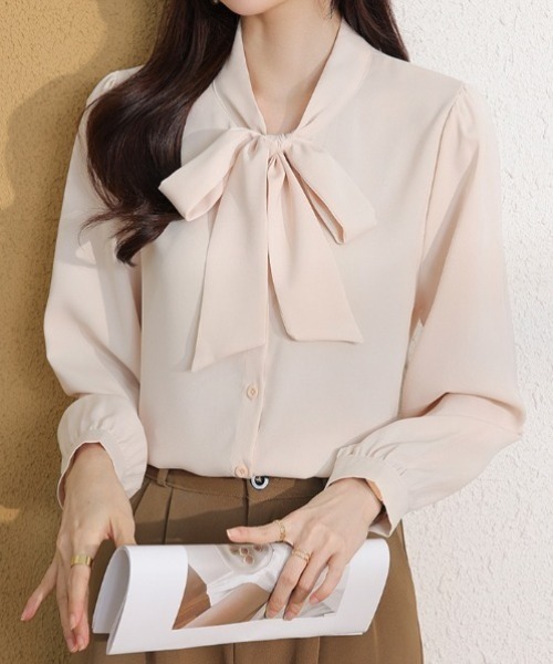 yuue' ( wear )(ユーイ)の「オフィス、プライベート、オケージョンにも◎ボウタイリボン長袖ブラウス(シャツ/ブラウス・レディース・ブルー/ホワイト/ベージュ・FREE)」の3枚目の写真