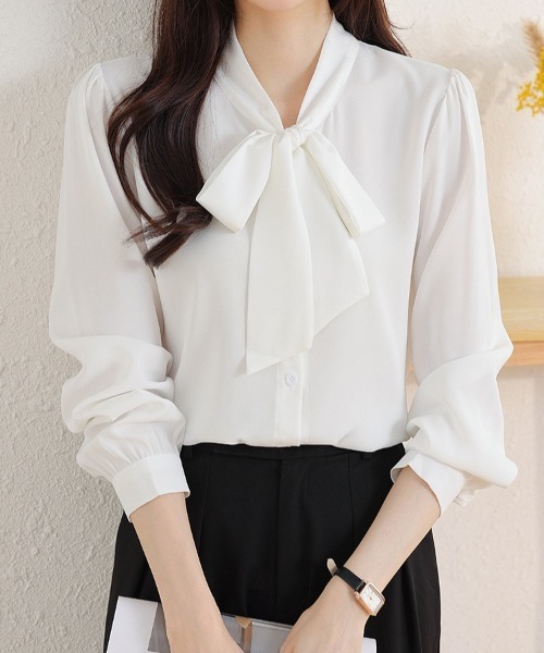 yuue' ( wear )(ユーイ)の「オフィス、プライベート、オケージョンにも◎ボウタイリボン長袖ブラウス(シャツ/ブラウス・レディース・ブルー/ホワイト/ベージュ・FREE)」の12枚目の写真