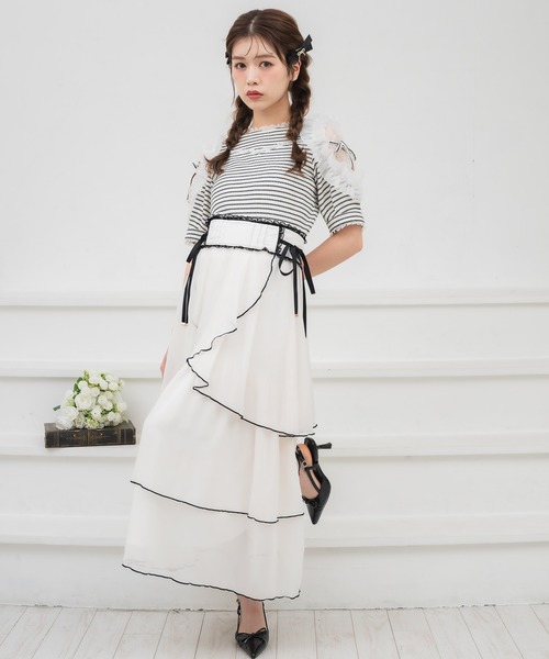 couture BY ROJITA（クチュールバイロジータ）の「肩透かしラッフルトップス（Tシャツ/カットソー・レディース・ホワイト/ブラック/マルチ・FREE）」の8枚目の写真