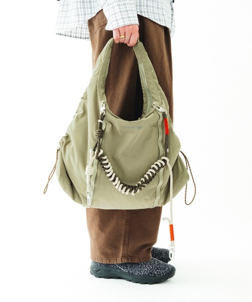 Topologie(トポロジー)の「Cloud Hobo Medium 【バッグ単体】(ハンドバッグ・レディース・ダークブルー/モスグリーン/ブラック・ONE SIZE)」の17枚目の写真