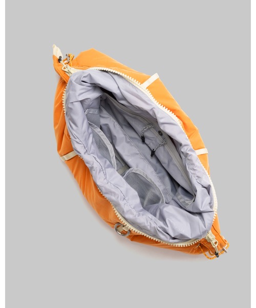 Topologie(トポロジー)の「Cloud Hobo Medium 【バッグ単体】(ハンドバッグ・レディース・ダークブルー/モスグリーン/ブラック・ONE SIZE)」の22枚目の写真