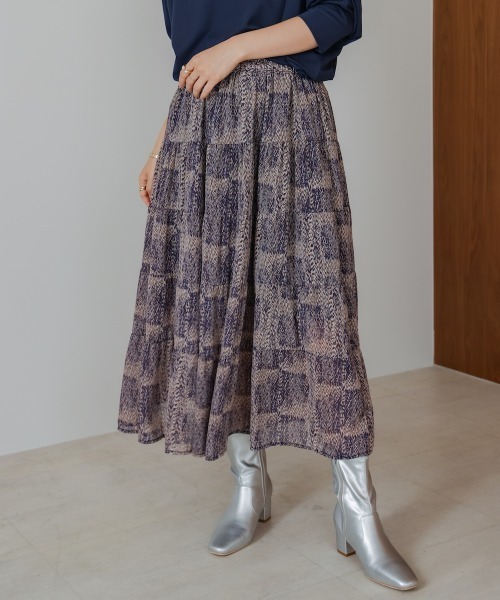 Bou Jeloud(ブージュルード)の「柄ティアードスカート(スカート・レディース・ブルー/ベージュ・38)」の6枚目の写真