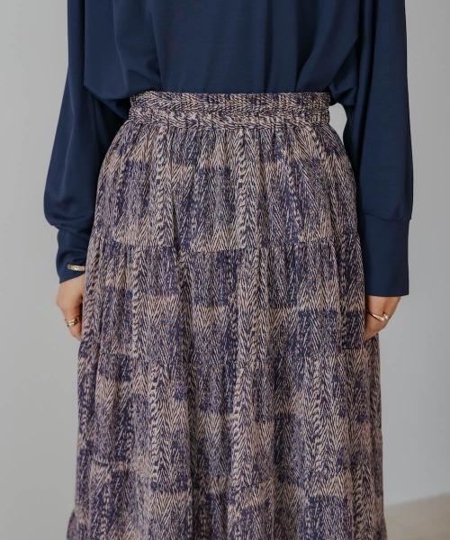 Bou Jeloud(ブージュルード)の「柄ティアードスカート(スカート・レディース・ブルー/ベージュ・38)」の13枚目の写真