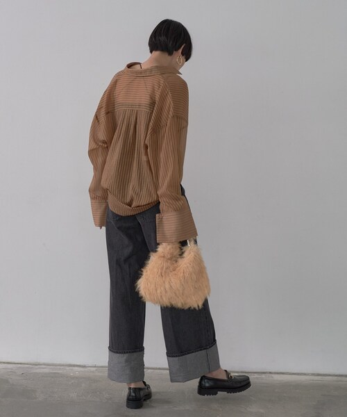 GALLEST(ギャレスト)の「【LE VERNIS】ポワールフラッフィーファーバッグ(ハンドバッグ・レディース・チャコールグレー/ベージュ・00)」の3枚目の写真