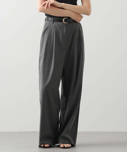 Gready Brilliant(グレディブリリアン)の「ストライプタックワイドパンツ(その他パンツ・レディース・グレー/ブラック・38)」の3枚目の写真