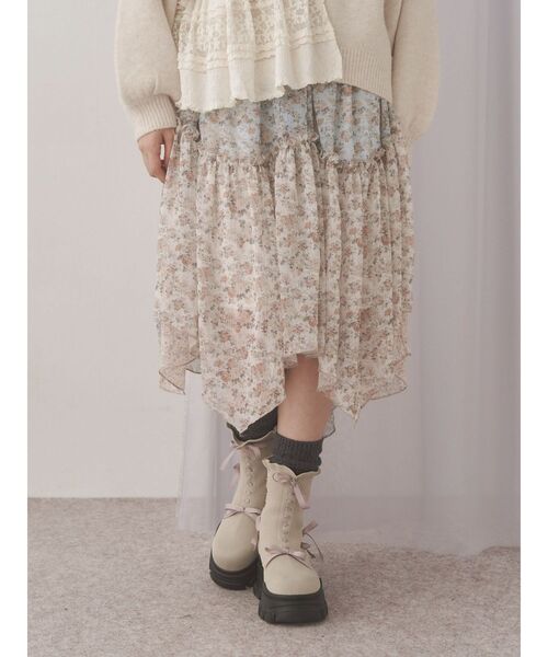 merry jenny（メリージェニー）の「floralイレギュラーヘムミディスカート（スカート・レディース・ブラック/アイボリー・FREE）」の11枚目の写真