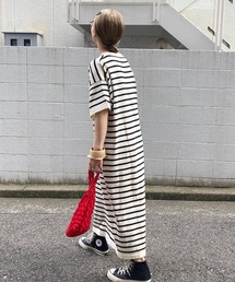 ISOOK（アイスー）の「ボーダーニットロングワンピース(comochi select) / ロング丈 半袖 Tワンピース オーバーサイズ ビックシルエット Iライン リブワンピ ホワイト ブラック 白 黒（ワンピース）」