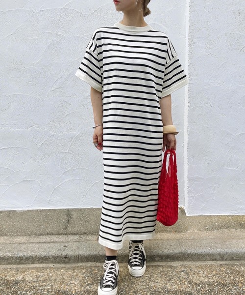 ISOOK（アイスー）の「ボーダーニットロングワンピース(comochi select) / ロング丈 半袖 Tワンピース オーバーサイズ ビックシルエット Iライン リブワンピ ホワイト ブラック 白 黒（ワンピース・レディース・ブラック/アイボリー・FREE）」の8枚目の写真