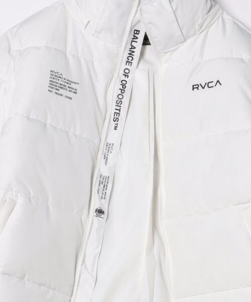 RVCA（ルーカ）の「RVCA/ルーカ パフジャケット ブランドロゴ BF042-760（その他アウター・メンズ・ブラック/ホワイト/ブラウン系カモフラージュ・S/M/L）」の19枚目の写真
