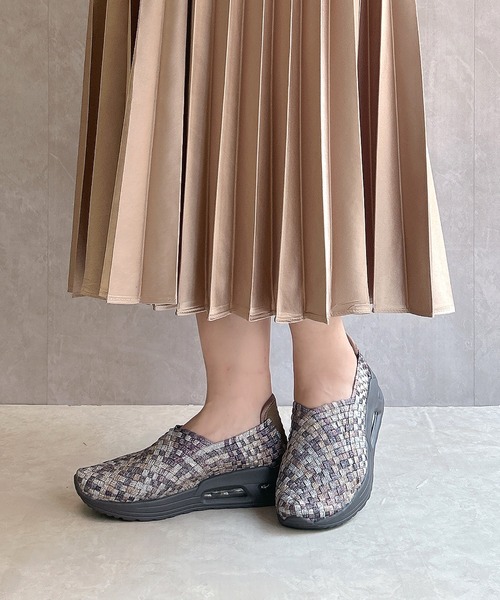 Gomu 56（ゴムゴム）の「エア入りソール　ゴムゴムスニーカー（スニーカー・レディース・カーキ/ブラウン系その他・S/M/L/LL）」の6枚目の写真