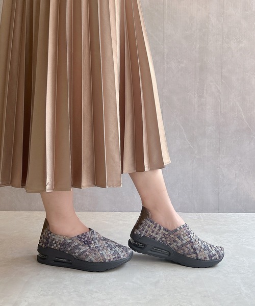 Gomu 56（ゴムゴム）の「エア入りソール　ゴムゴムスニーカー（スニーカー・レディース・カーキ/ブラウン系その他・S/M/L/LL）」の3枚目の写真